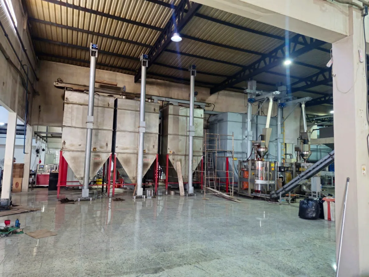Montagem de silos e roscas